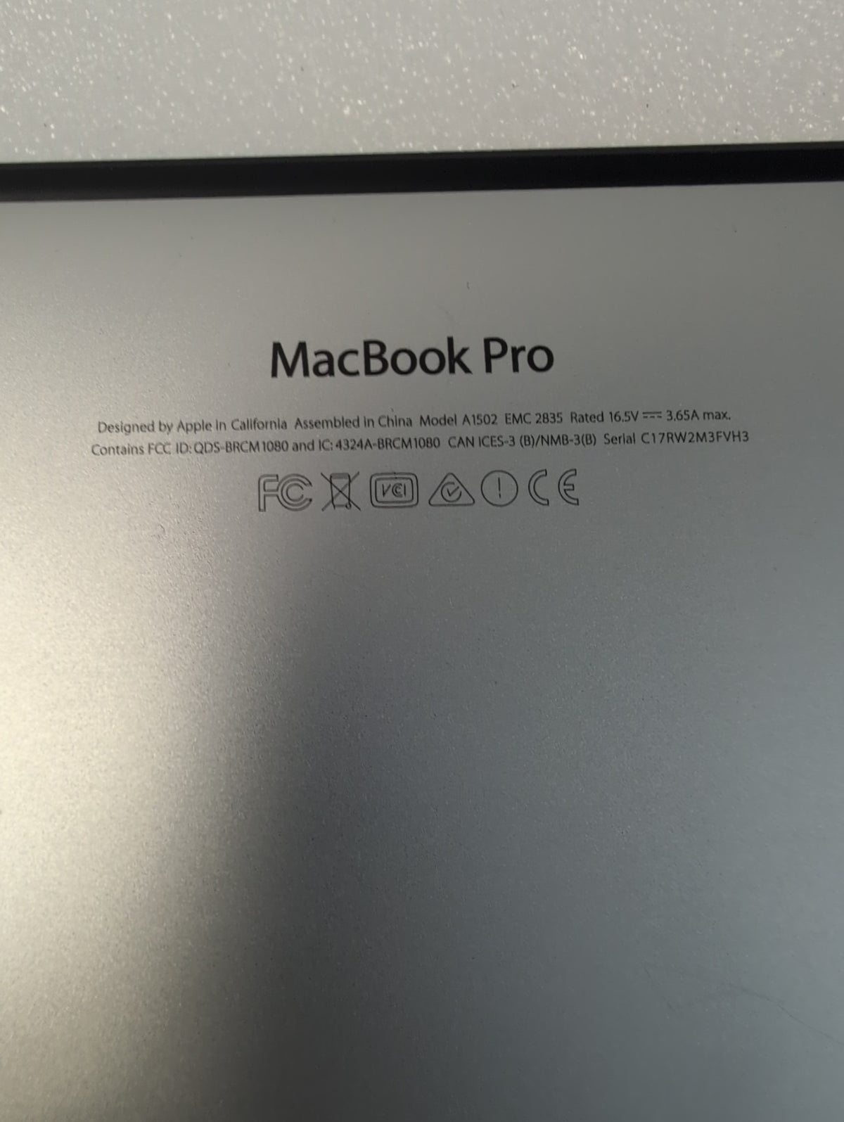 🎸 Apple MacBook Pro 13" A1502 Retina 2015 i5-2.7GHz/ 8GB /128GB SSD （No AC）