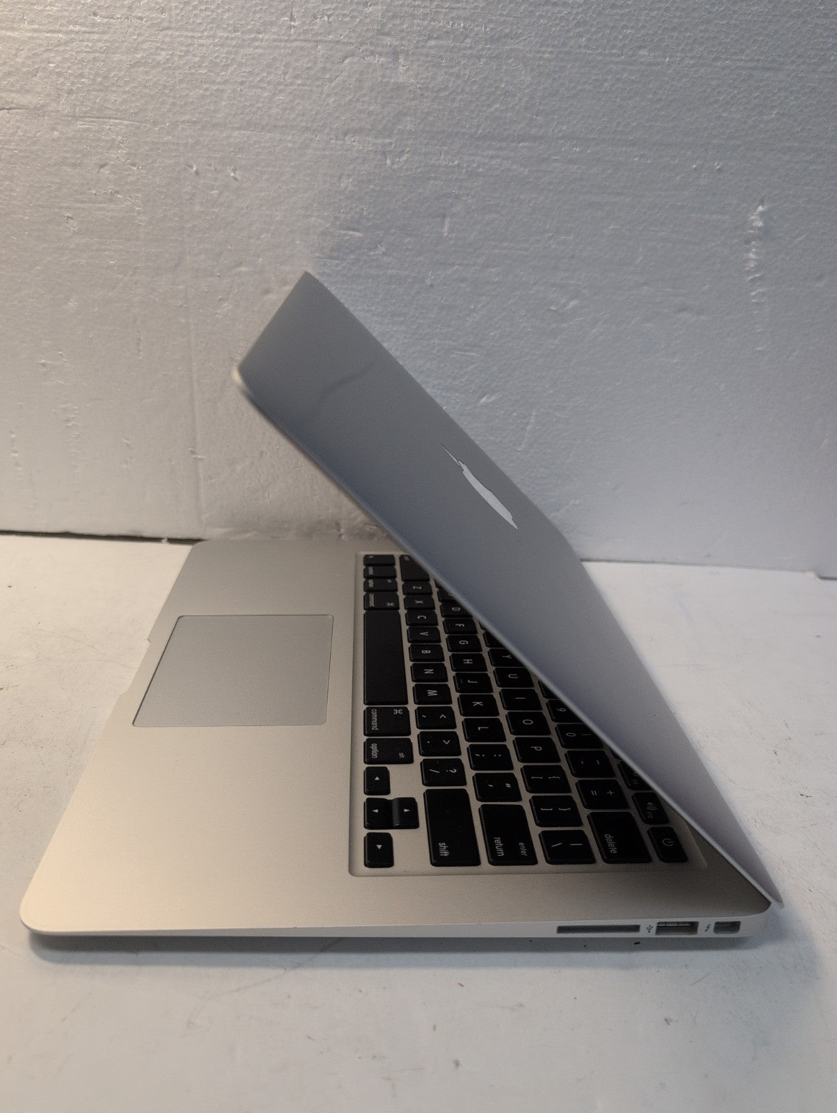 (NICE) Apple MacBook Air 2015 A1466 13.3"/i5-1.6GHz/8GB/256G SSD/10. 13(NO AC) -