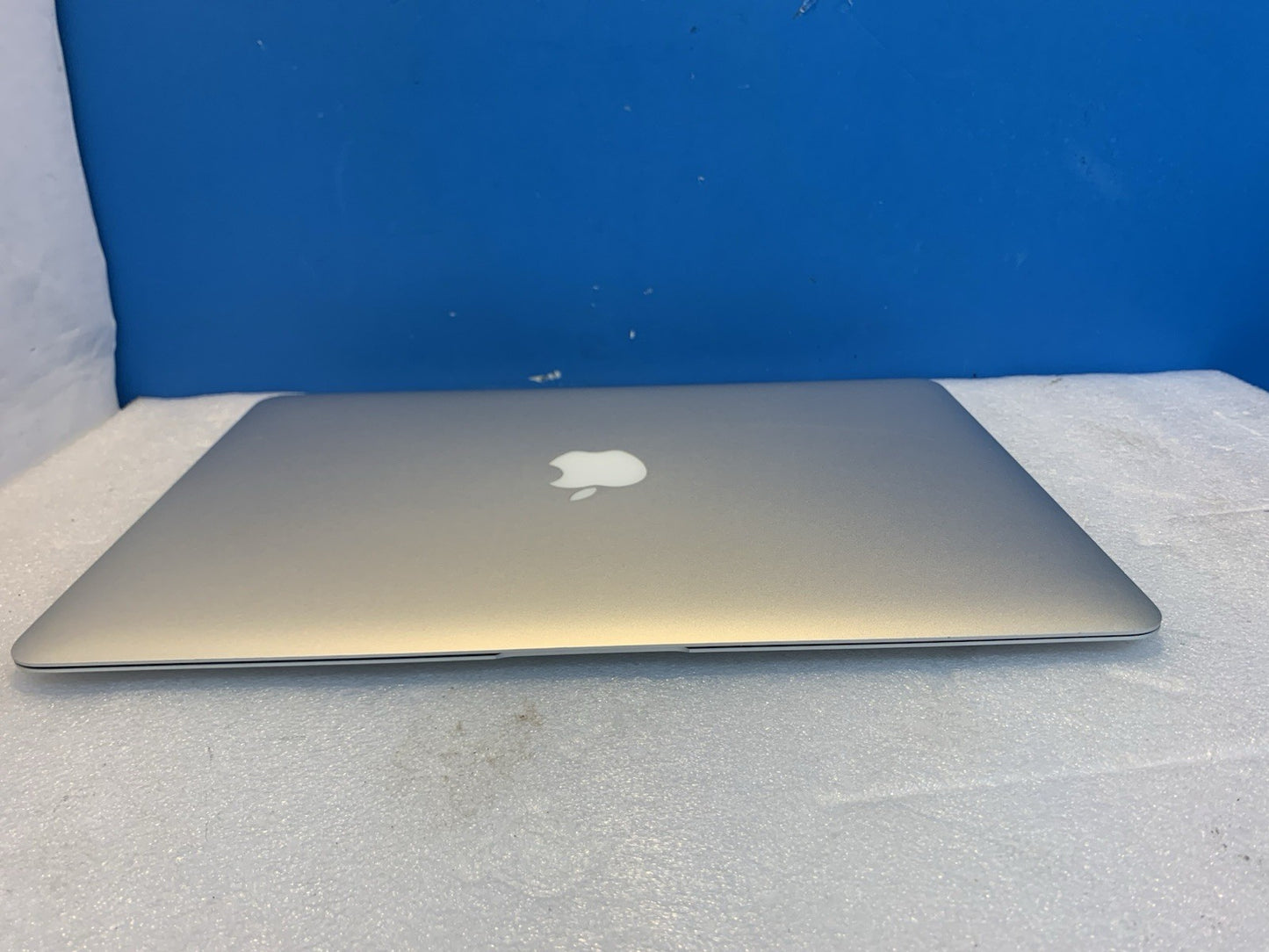 🔥 Nice ~ 2015 Apple MacBook Air 13'' Core i5 4GB 128GB MacOS Monterey