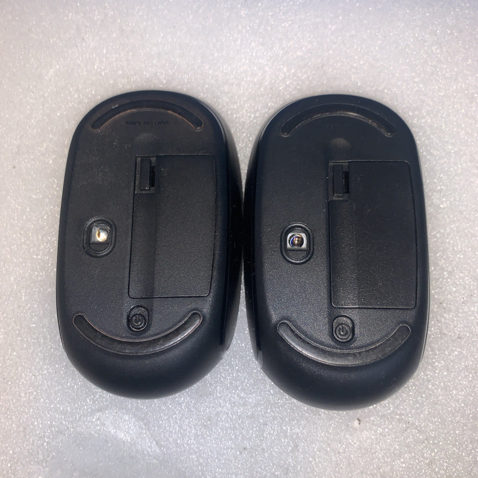 🔥Lot of 2 Microsoft wireless mouse with USB receives