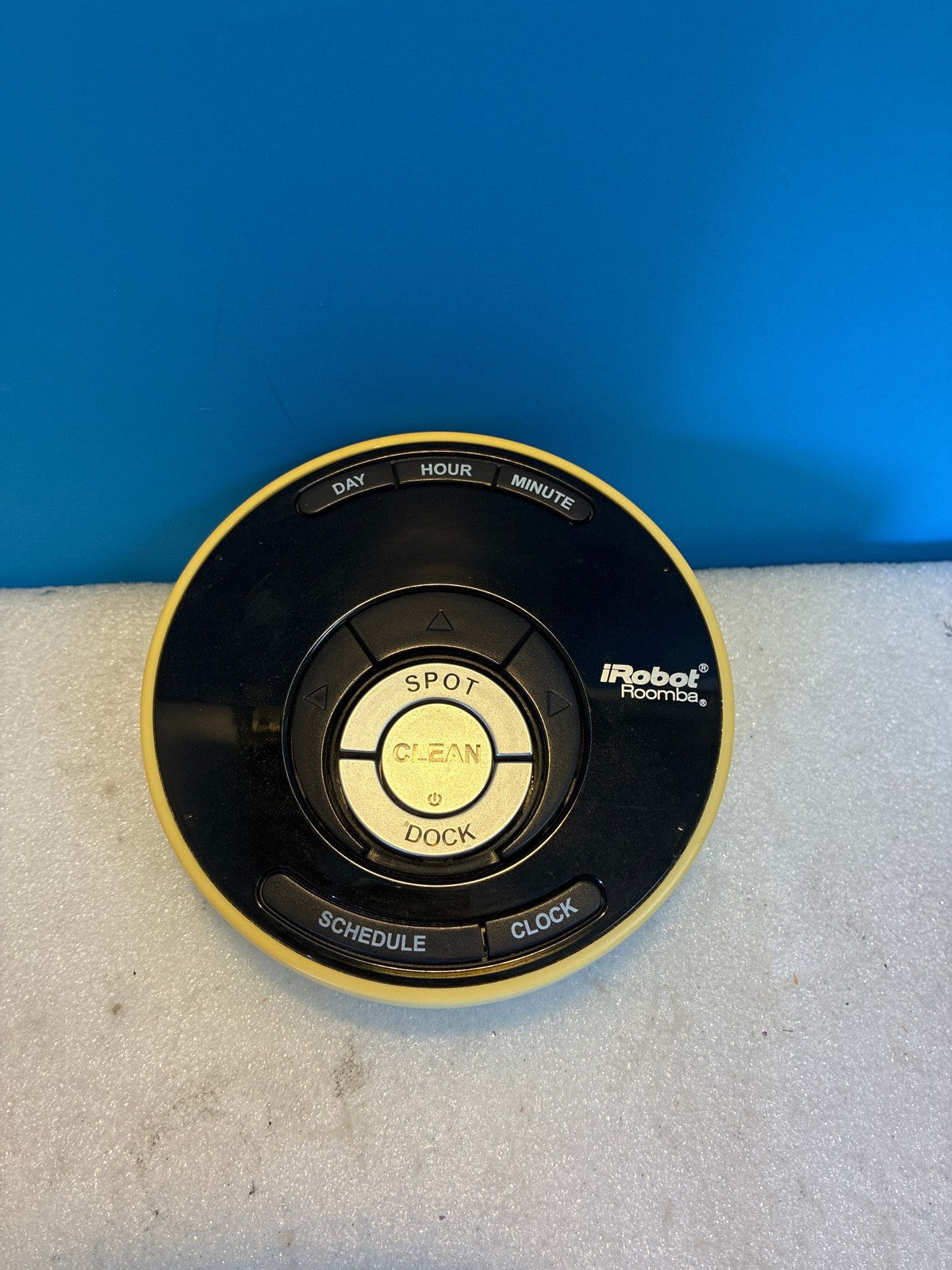 🔥 iRobot Roomba Vacuum Remote Control Black Yellow Spot Clean Dock Schedule