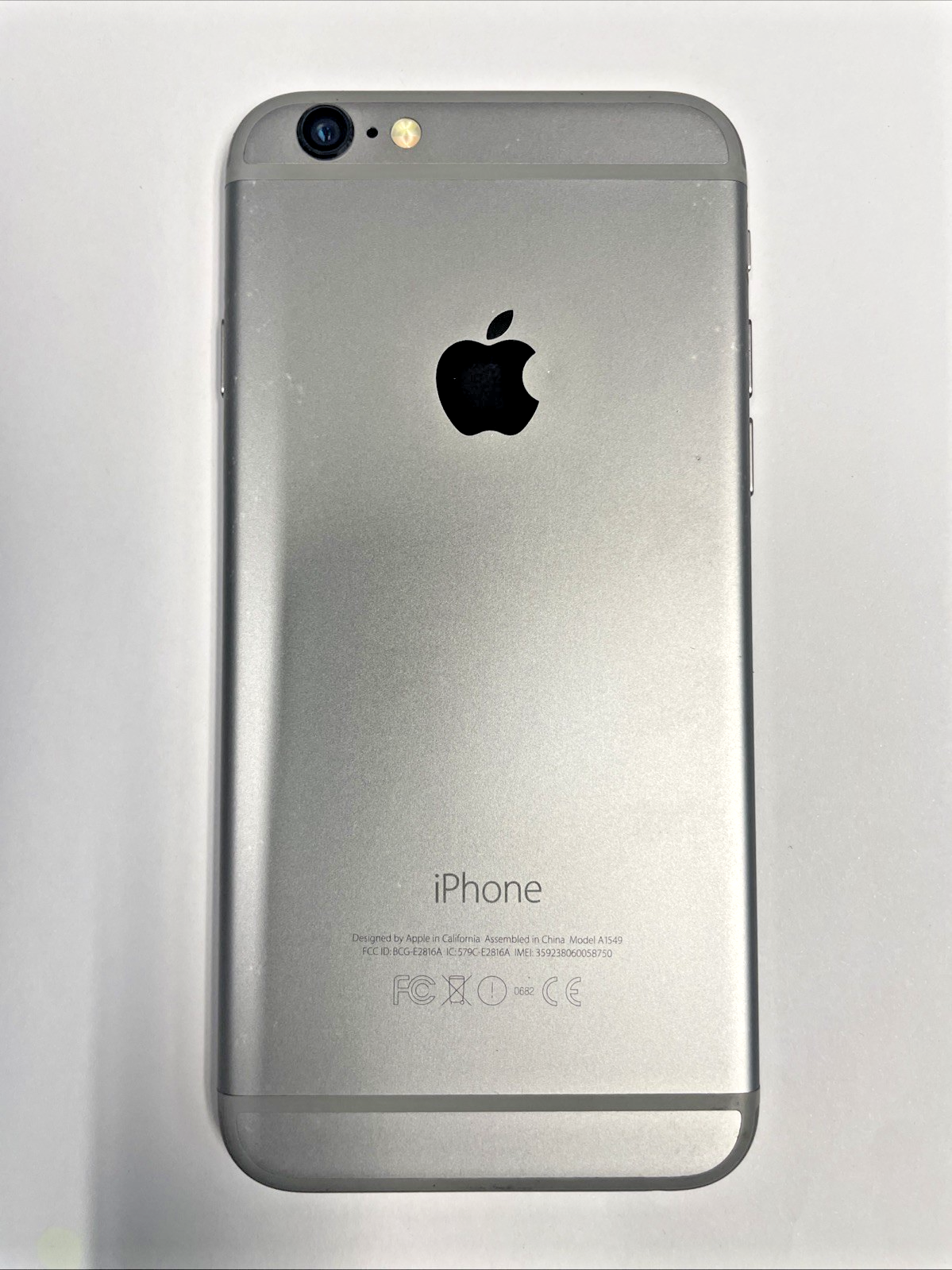 Apple iPhone 6 - 16GB - Silver (Unlocked)  A1549  +