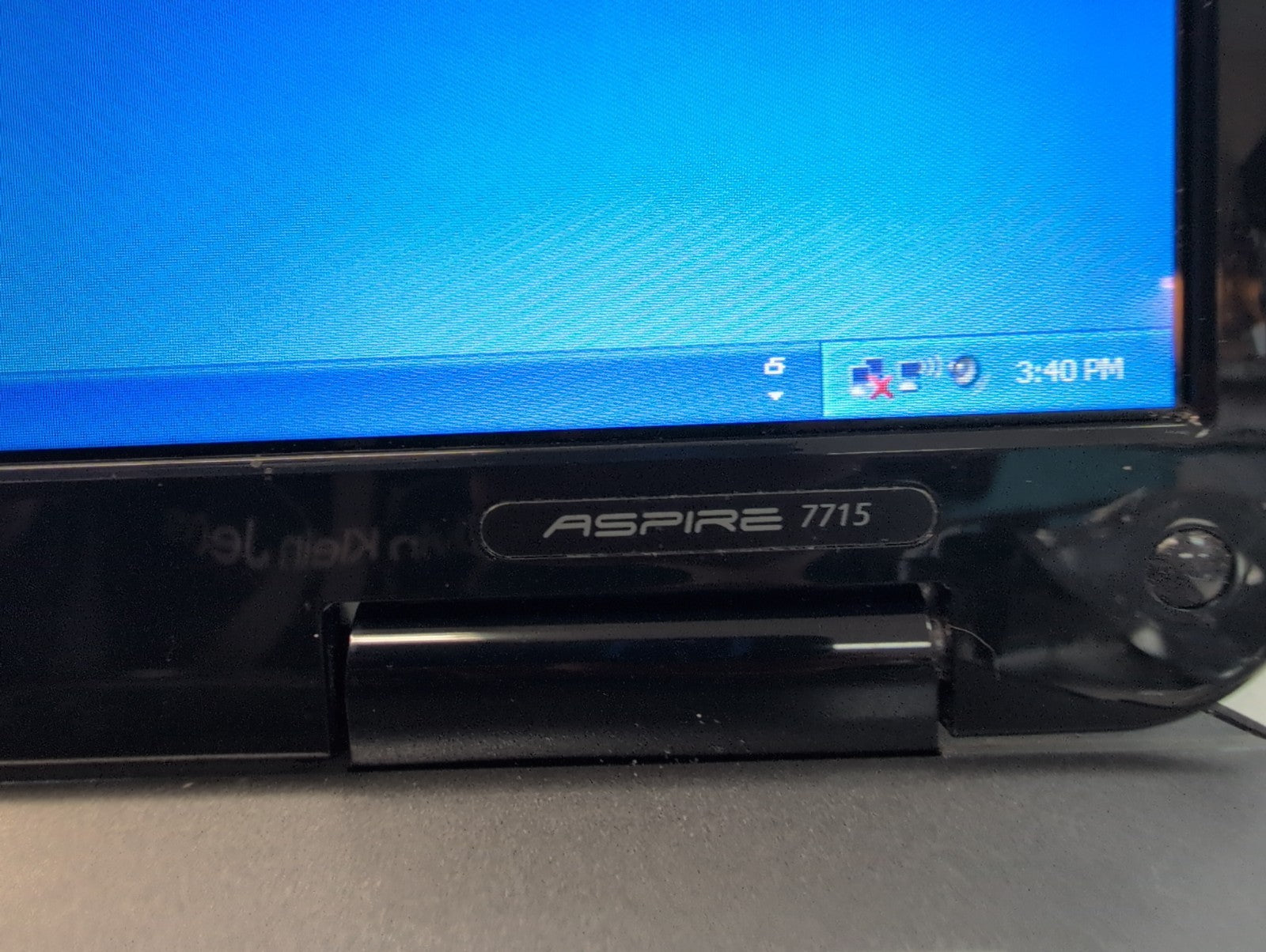 🔥 Acer Aspire 7715 17"  Laptop Intel T4500 CPU /4GB RAM /320GB HDD/ WIN XP -