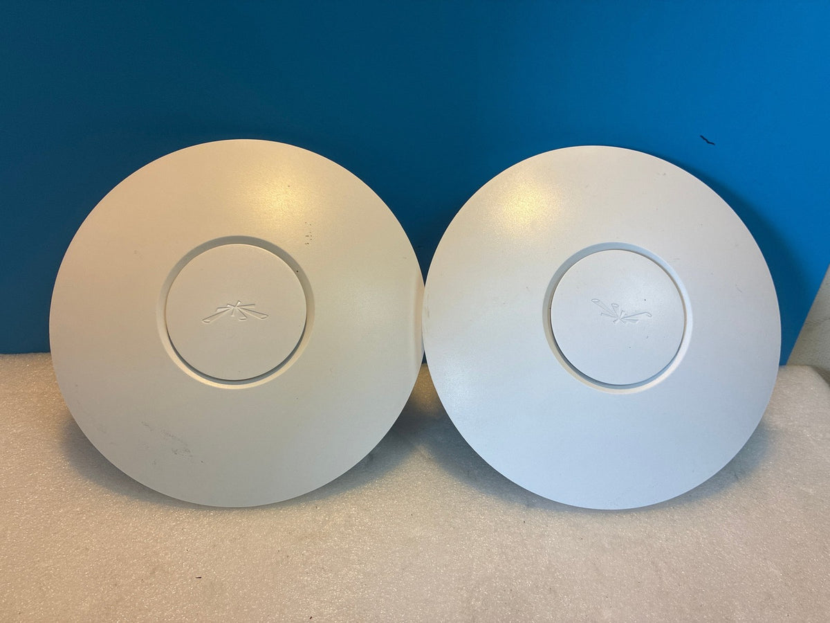 🔥 Ubiquiti UniFi AP Wireless Access Point White Dome PoE Lot of 2 UAP SWX-UAP