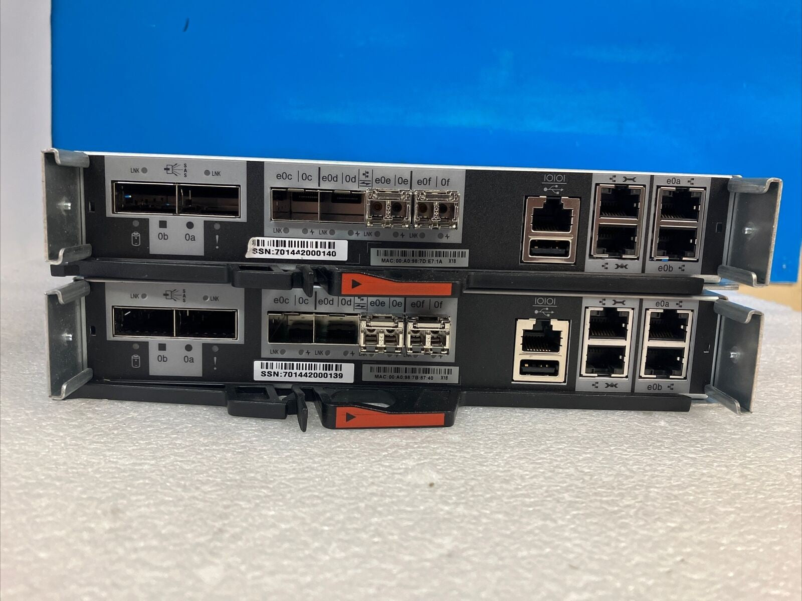 (Lot of 2x) NetApp 111-01324+C1 Controller Module SASWWN ~