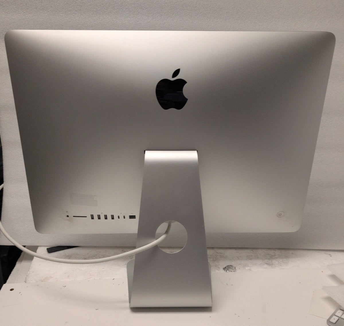 🎸 Apple iMac 21.5-inch 2017 A1418 Intel Core i5 2.3GHz 8GB RAM 1TB HDD Silver