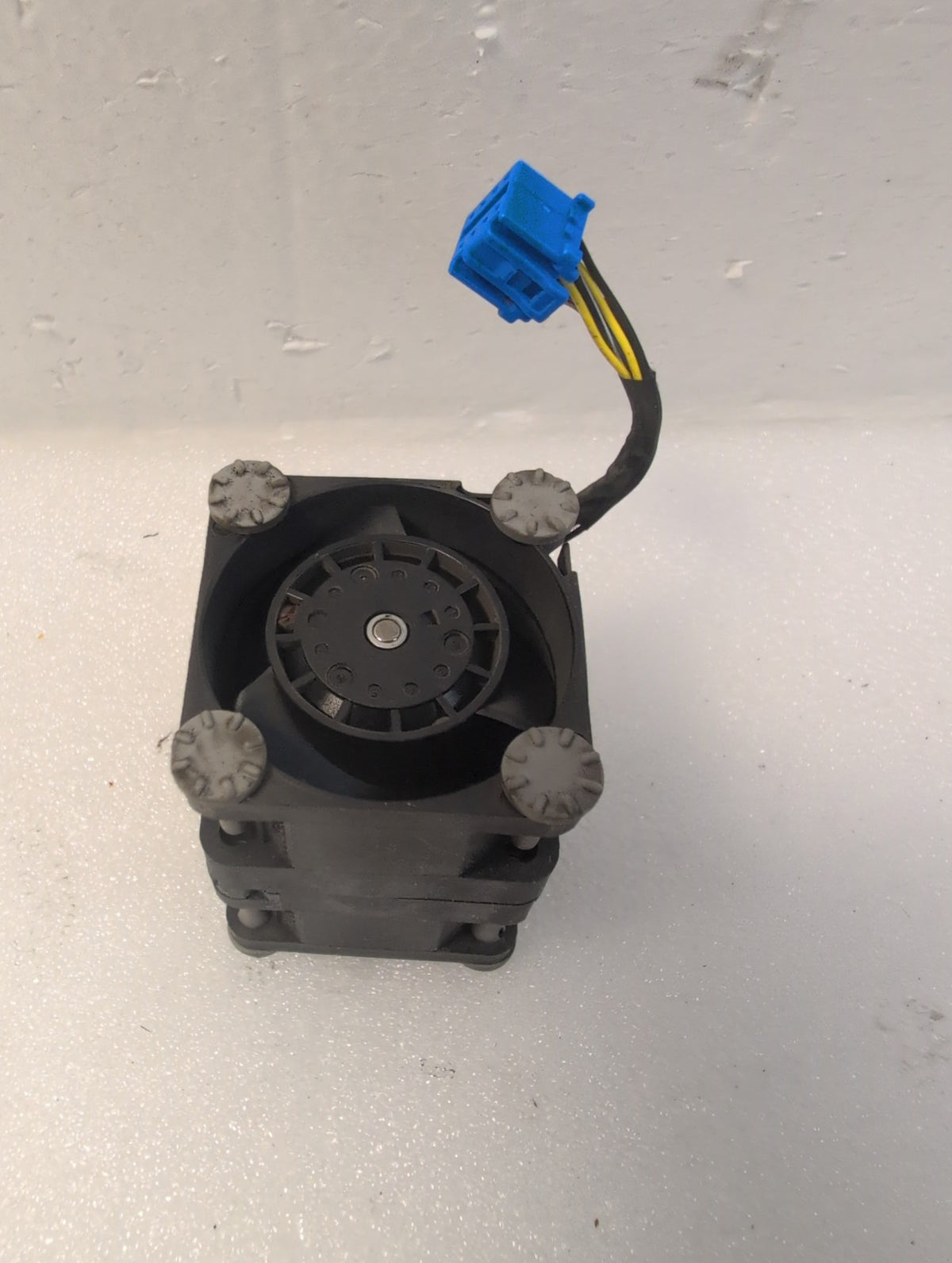 🎸 Nidec UltraFlo R40W12BS1NB8 Server Fan Module Dell 09XXJ9 For C4130 D32S