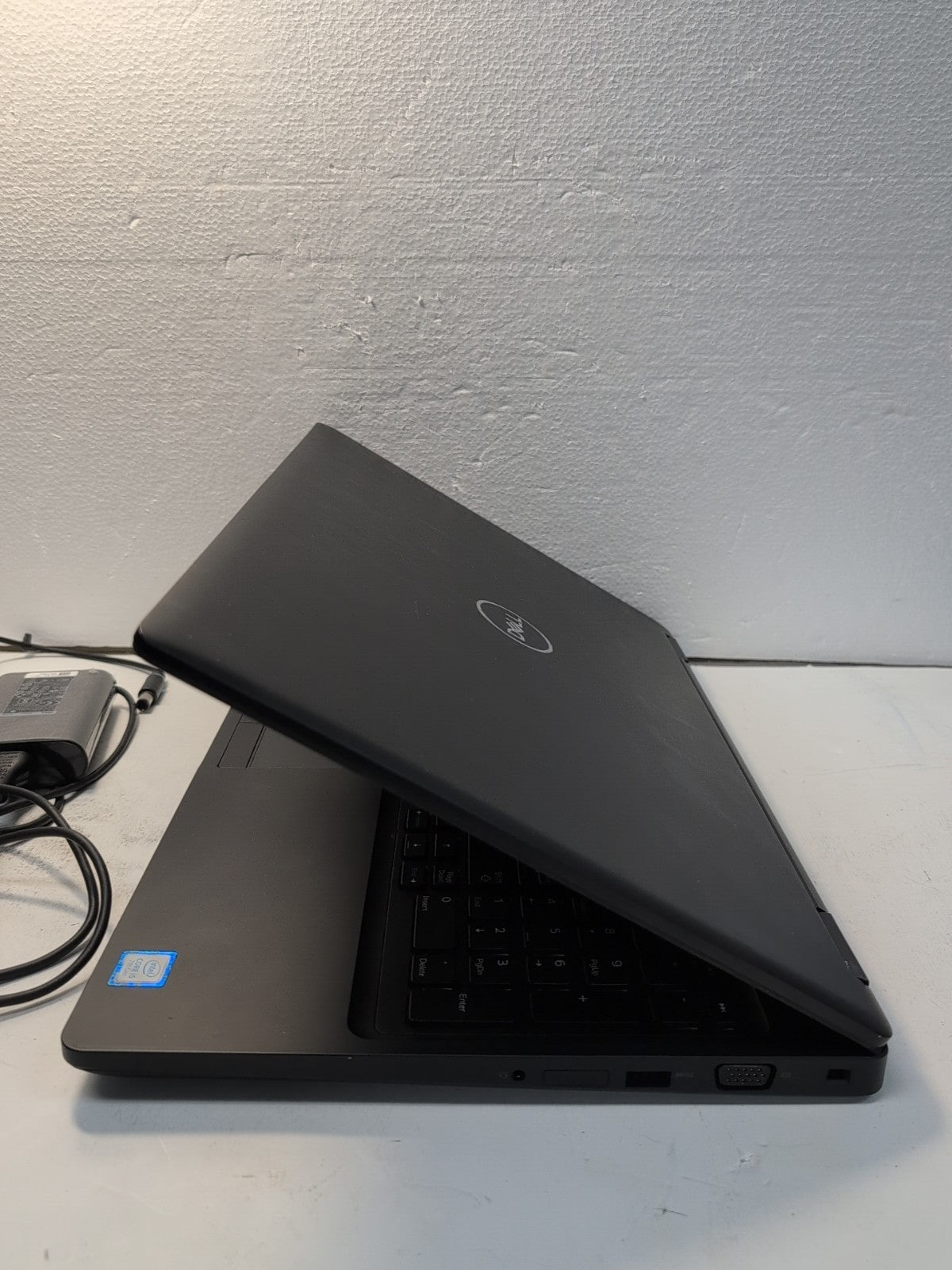 Dell Latitude 5590 15.6" Laptop i5-7300U/8GB/500GB SSD/Win11 (NO BATTERY, READ)-