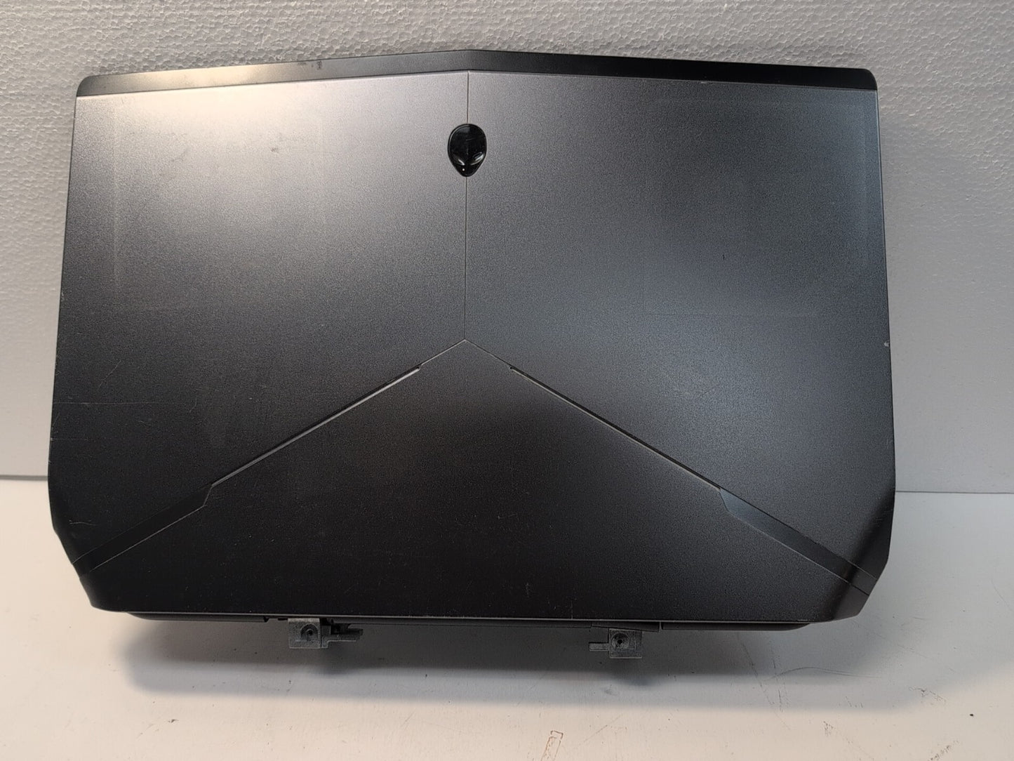 Dell Alienware 15.6" 15 R2 Laptop FHD LCD Screen Complete Assembly (Side Dent) -