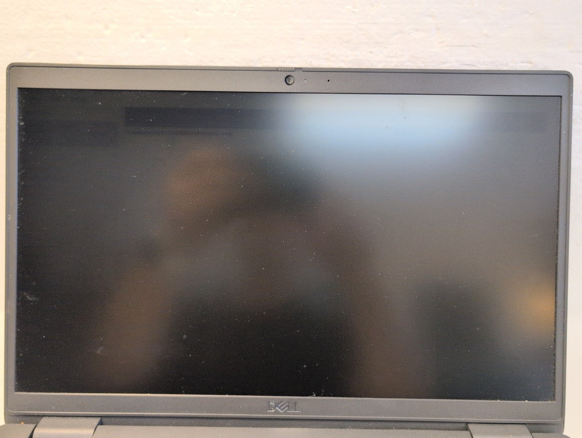 🎸 Dell Latitude 3520 15.6" Laptop i5-1135G7 No RAM/SSD (LCD issue, For Parts)