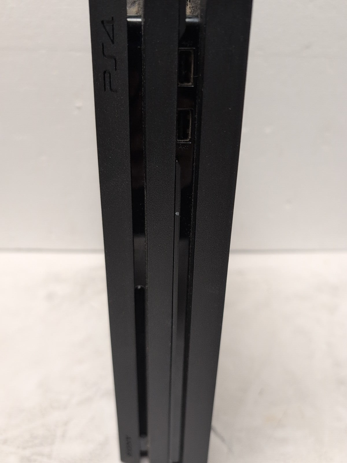 🔥 Sony PlayStation 4 PRO PS4 1TB Black Console Only CUH-7015B Tested -