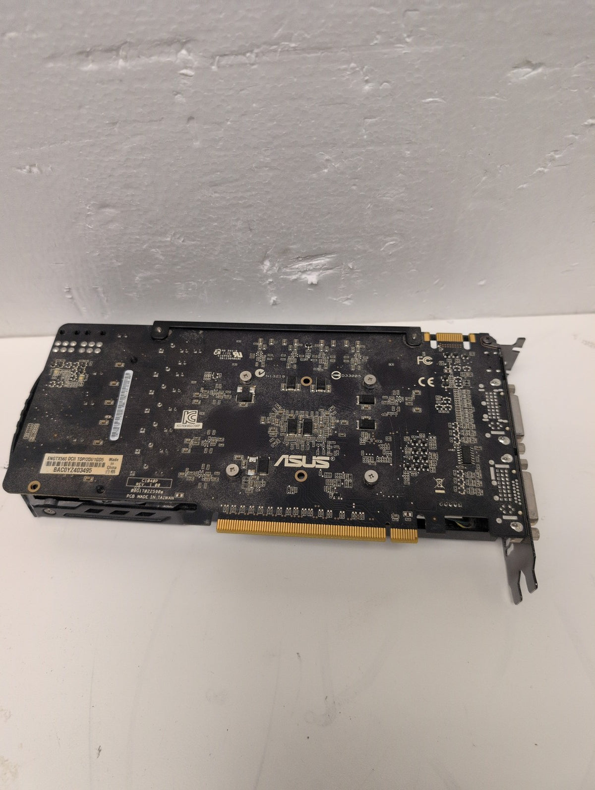 🎸 ASUS GeForce GTX 560 ENGTX560 DCII TOP/2DI/1GD5 1GB GDDR5 Graphics Card