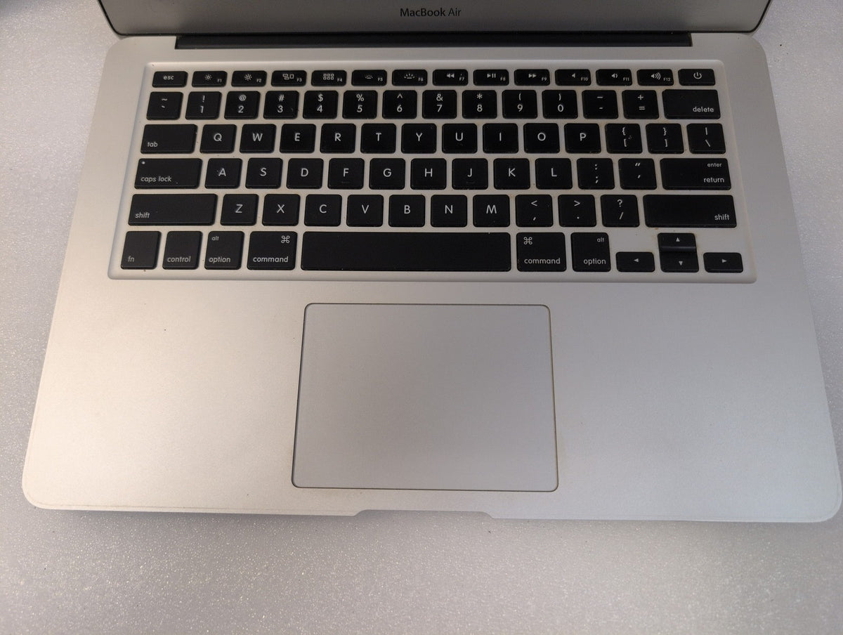 🎸 Apple MacBook Air 13-inch A1466 (2013) - For Parts, No Boot - Silver (No SSD)