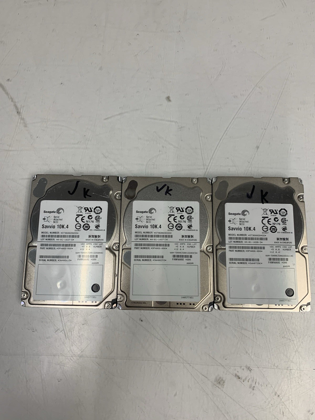 3x Seagate Savvio 10K.4 600GB 2.5” SAS Server HD ST9600204SS (1000+ days left)