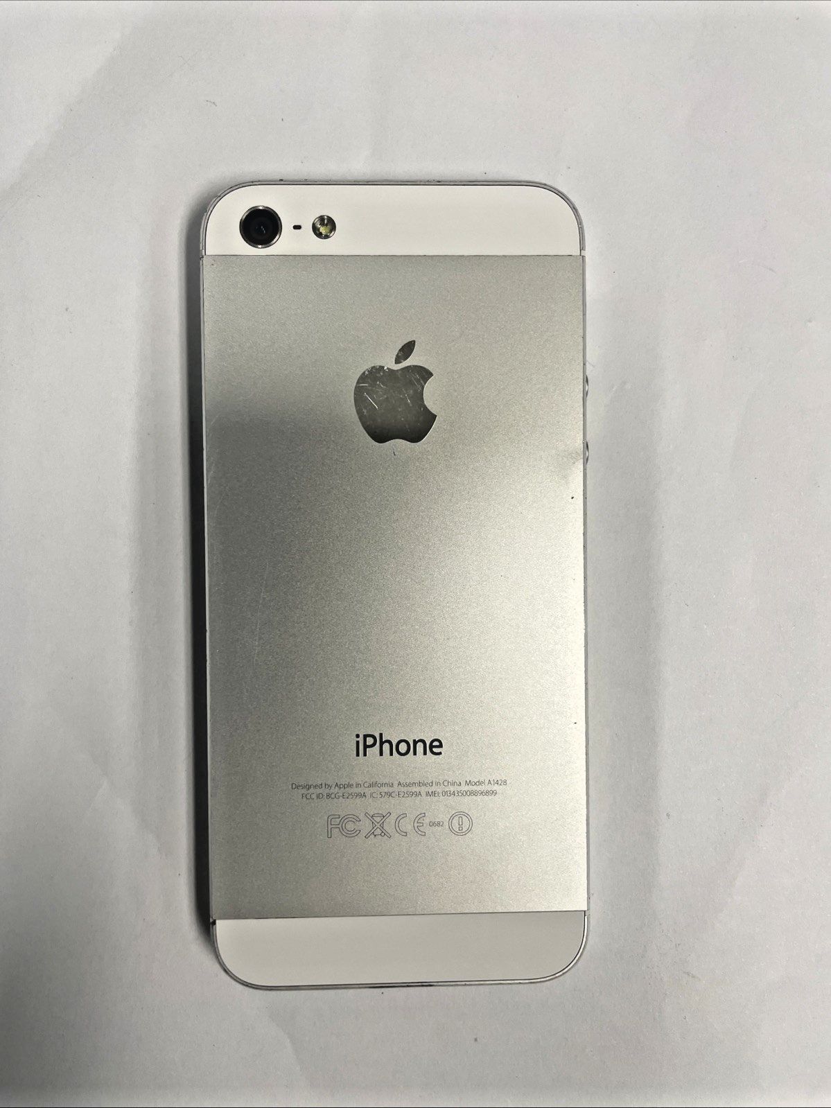 Apple iPhone  5 16GB  A1428, Unlocked Silver   +