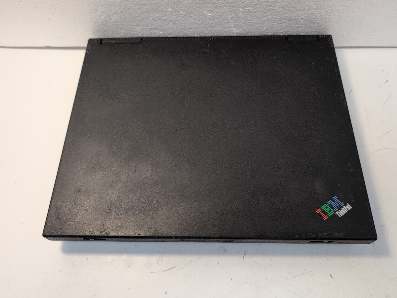 🔥 IBM T22 THINKPAD Intel Pentium 3 CPU/128MB RAM/20GB HDD (Locked,  AS IS) -