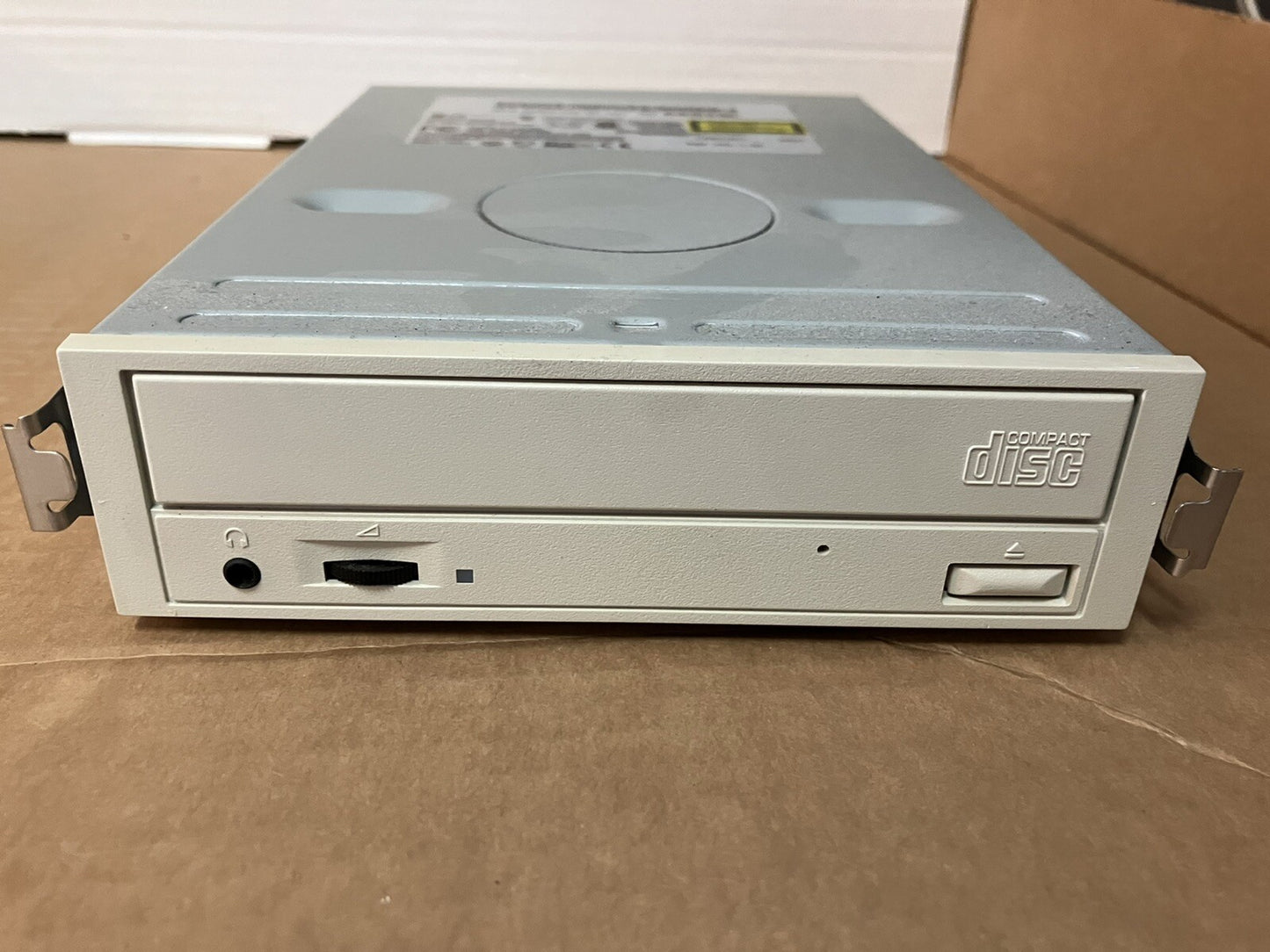 ~ LG CD-ROM DRIVE CRD-8482B VER.1.05, DP/N: 0699YR REV. A00 Tested/Working