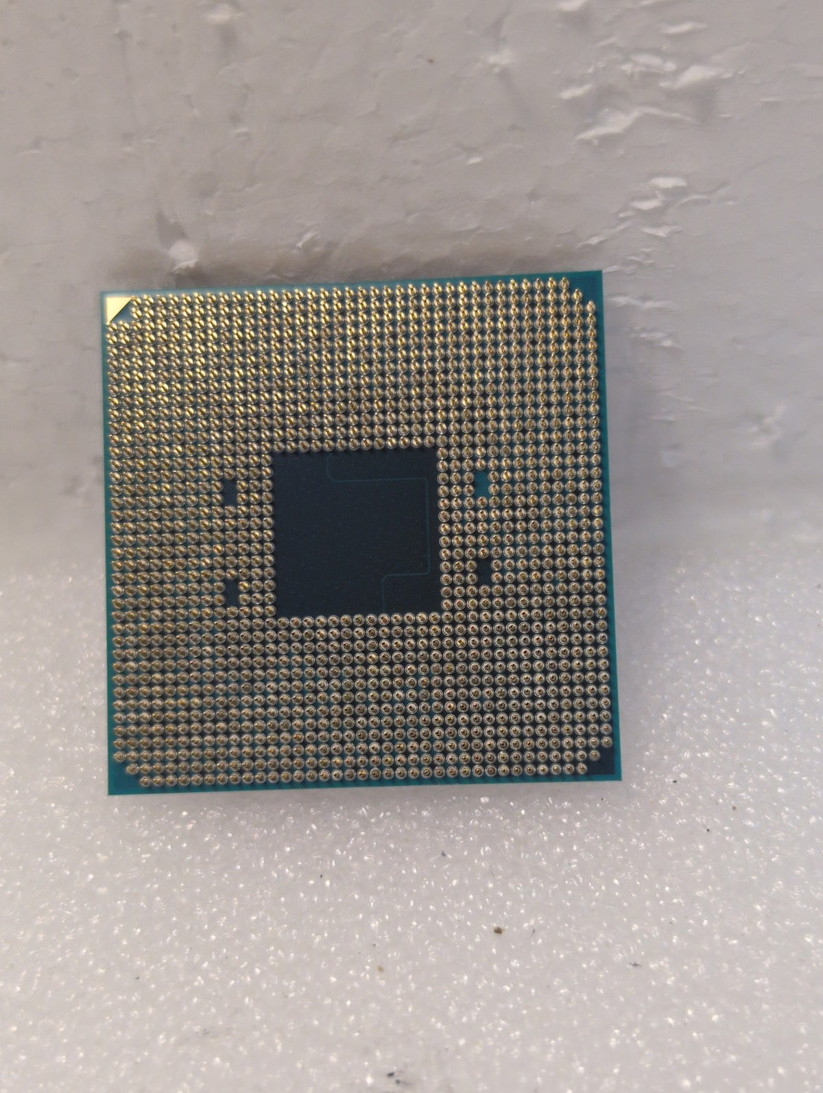 🎸 AMD Ryzen 5 PRO 2400GE YD240BC6M4MFB Quad-Core AM4 Socket Desktop CPU
