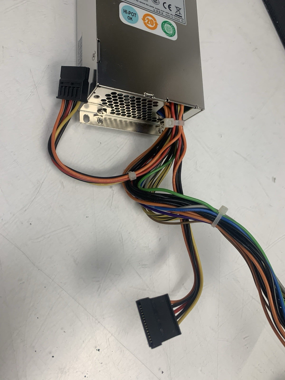 New ~ Zippy Emacs P1S-6300V 300W 1U 18-Pin Power Supply
