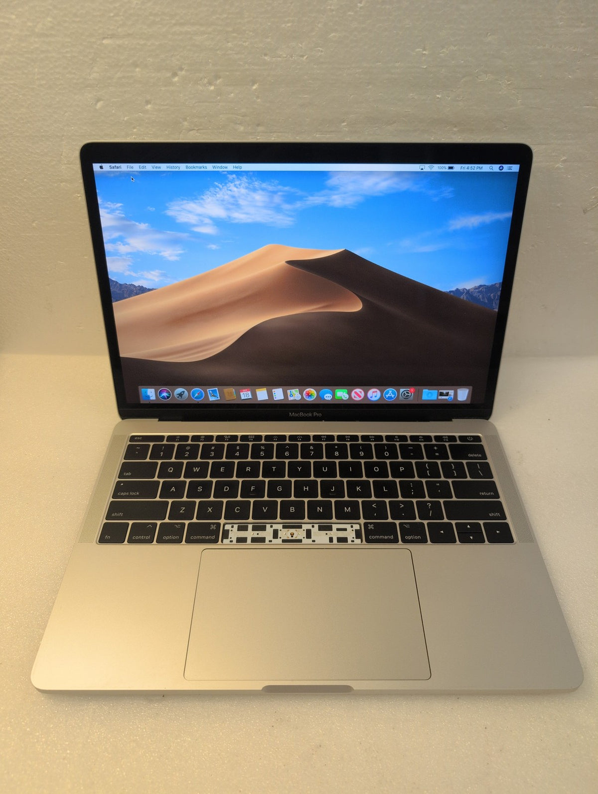 🎸 Apple MacBook Pro 13" 2017 A1708 2.3GHz i5 8GB RAM 256GB SSD (NO AC, READ)