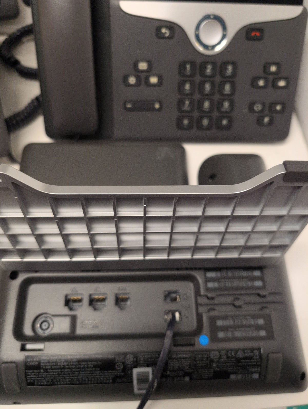 🎸 5x Cisco CP-8851 IP Phone VoIP Business Desk Phone Color LCD Display