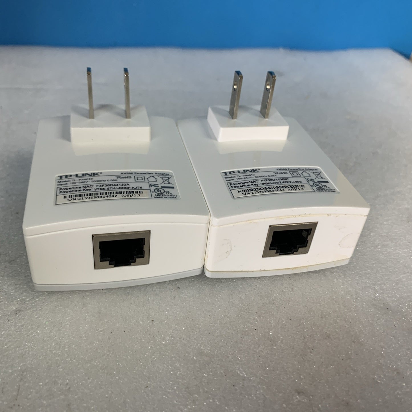 TP-Link TL-PA4010 AV500 Powerline Ethernet Adapter Pair