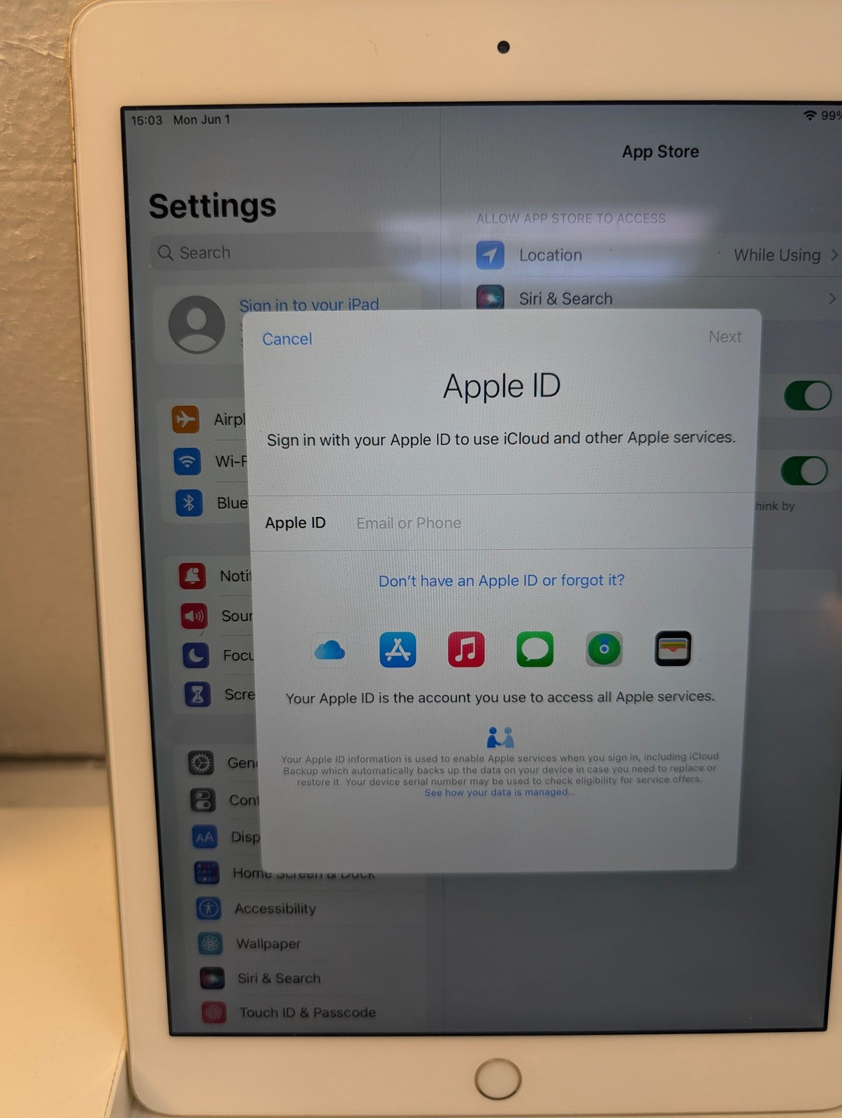Apple iPad Air 2 A1566 64GB Wi-Fi Gold 9.7-inch Tablet - Used -