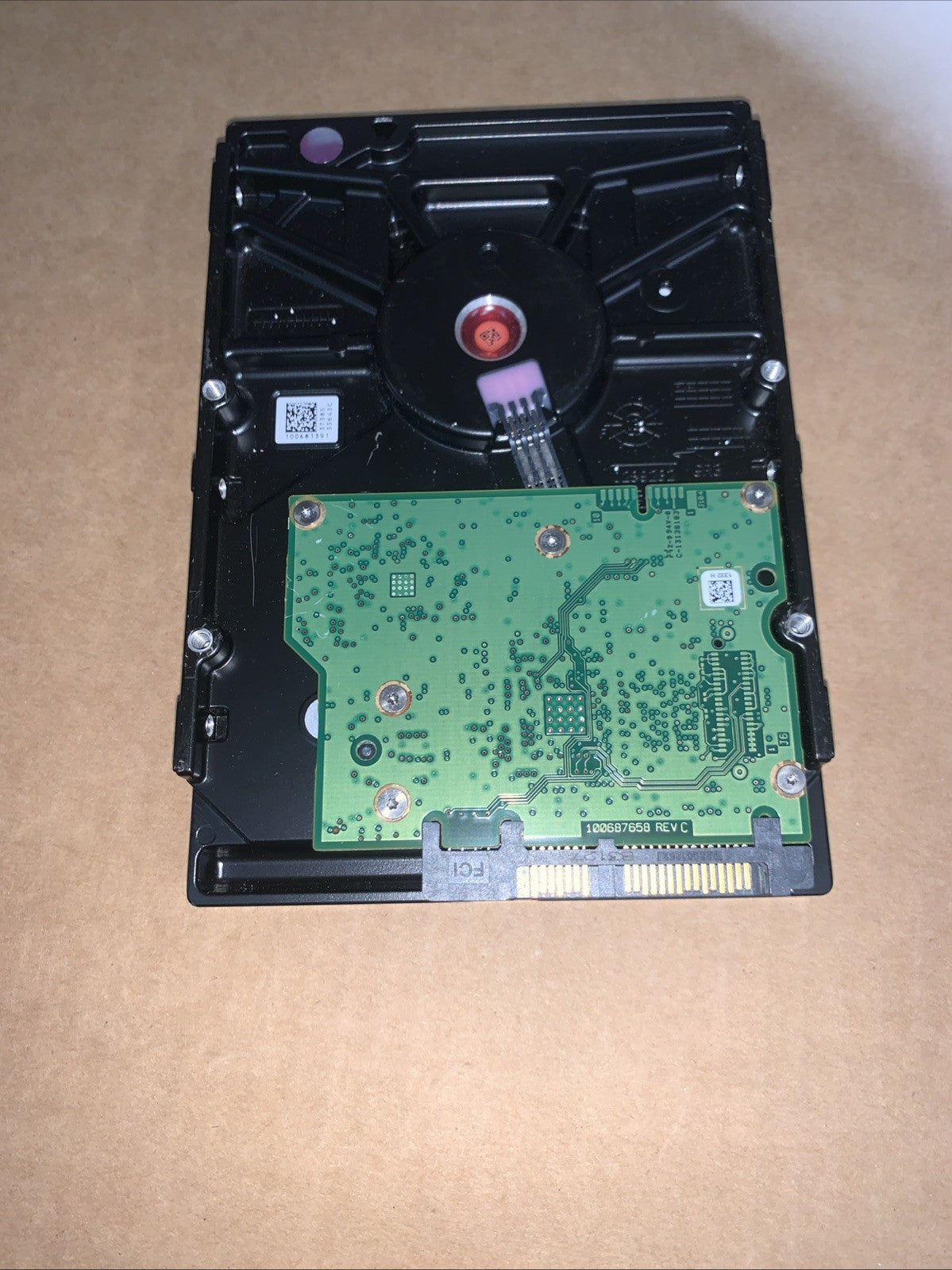 Seagate ST2000DM001 2TB 3.5" SATA 7.2K Hard Drive (14 days used only)