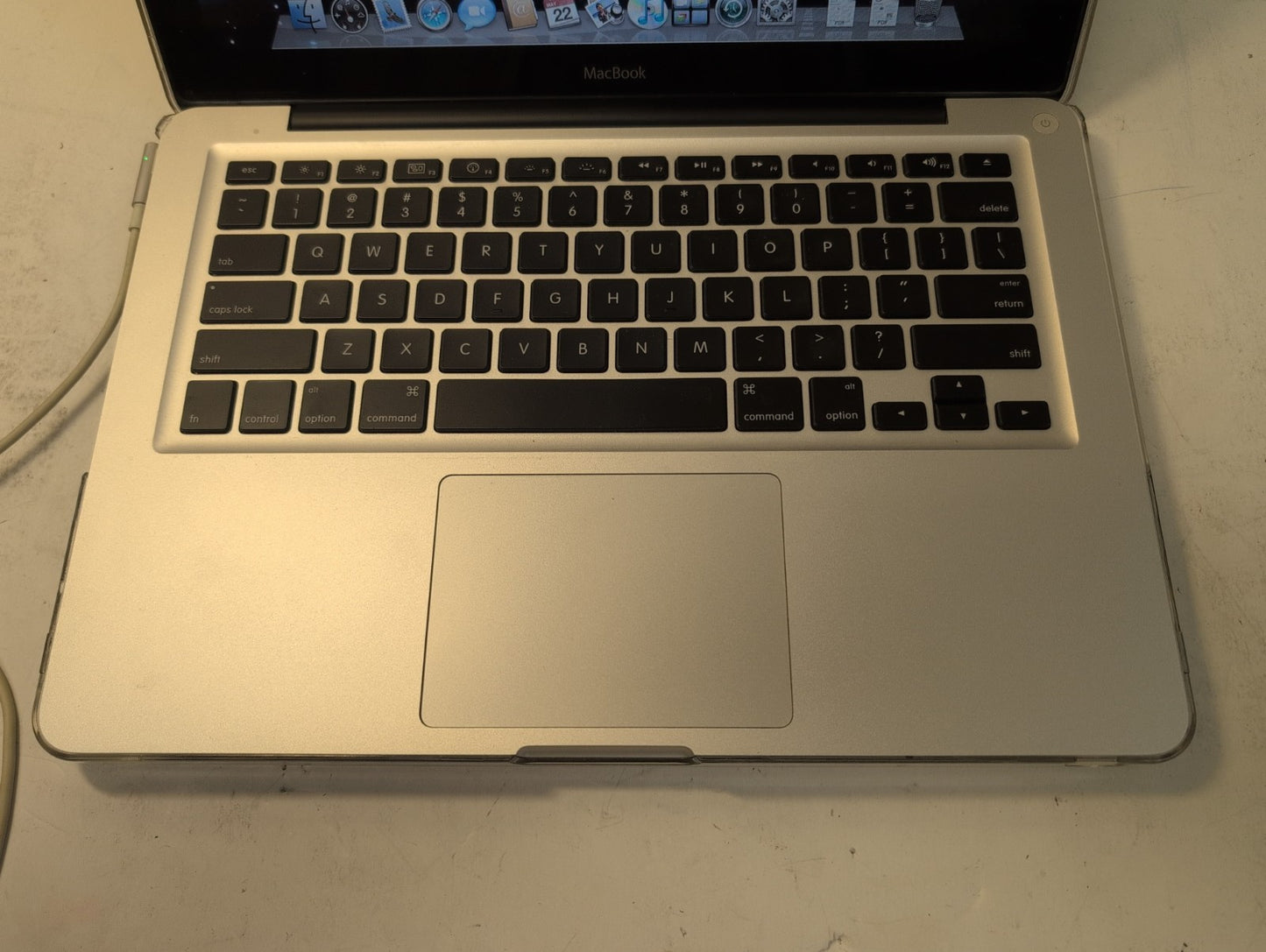 🔥NICE Apple MacBook PRO A1278 13'' 2008 C2D 2.4GHz/8GB RAM/240GB SSD /10.5 -