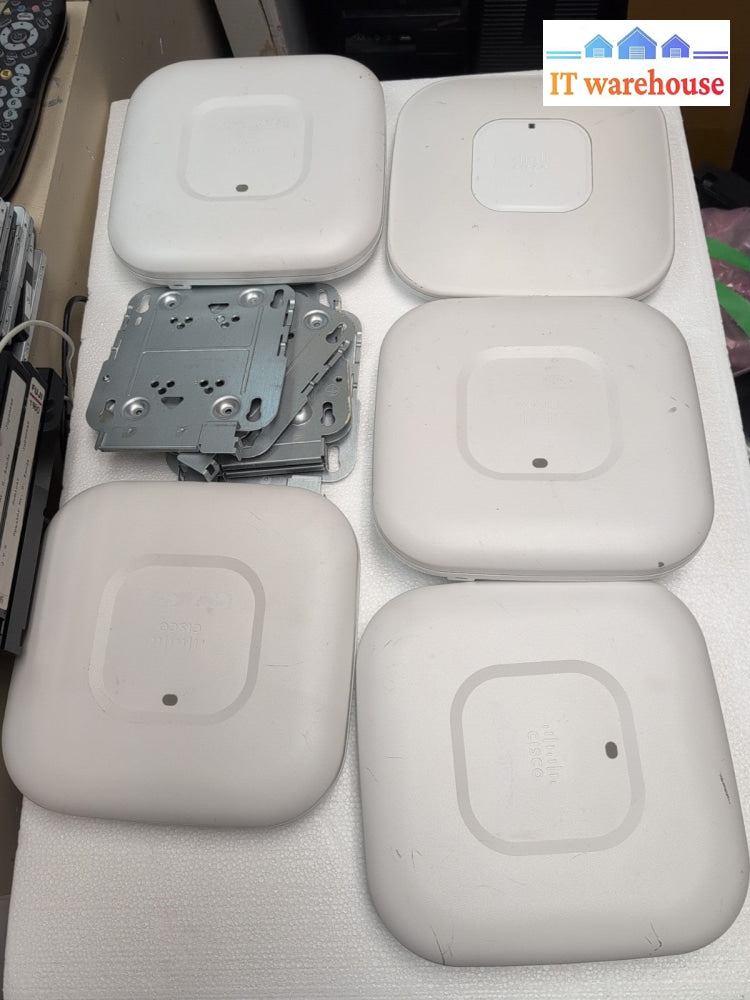 5x Cisco AIR-CAP2702I-A-K9 Aironet Access Point w/ Mounting Hardware -