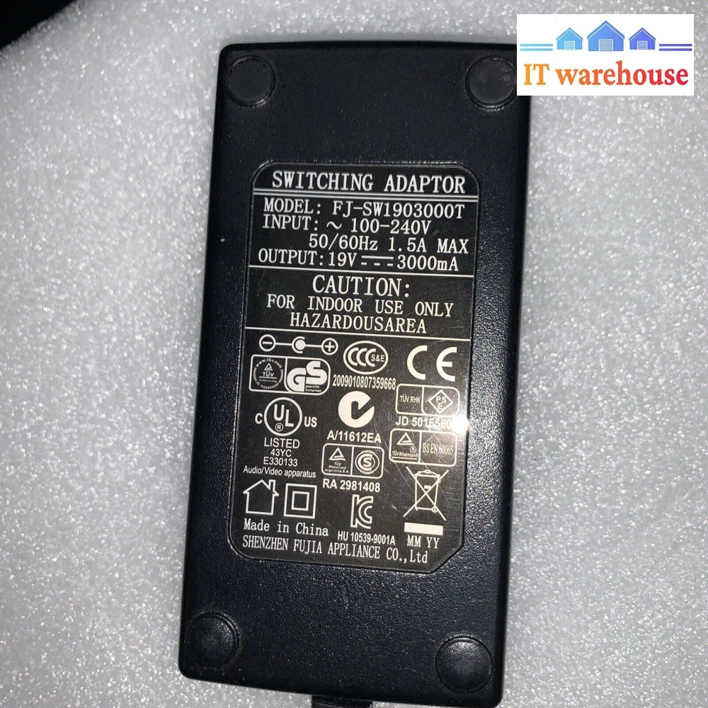 AC Adapter Fujia FJ-SW1903000T 19V 3A(3000mA) Charger Power Supply 5.5mm