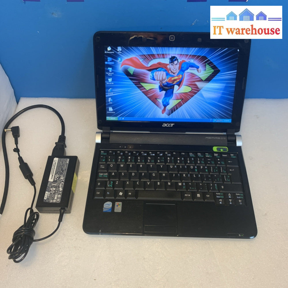 Acer Aspire One KAV10 Intel Atom N270 2GB RAM 160GB Windows XP (Good battery)