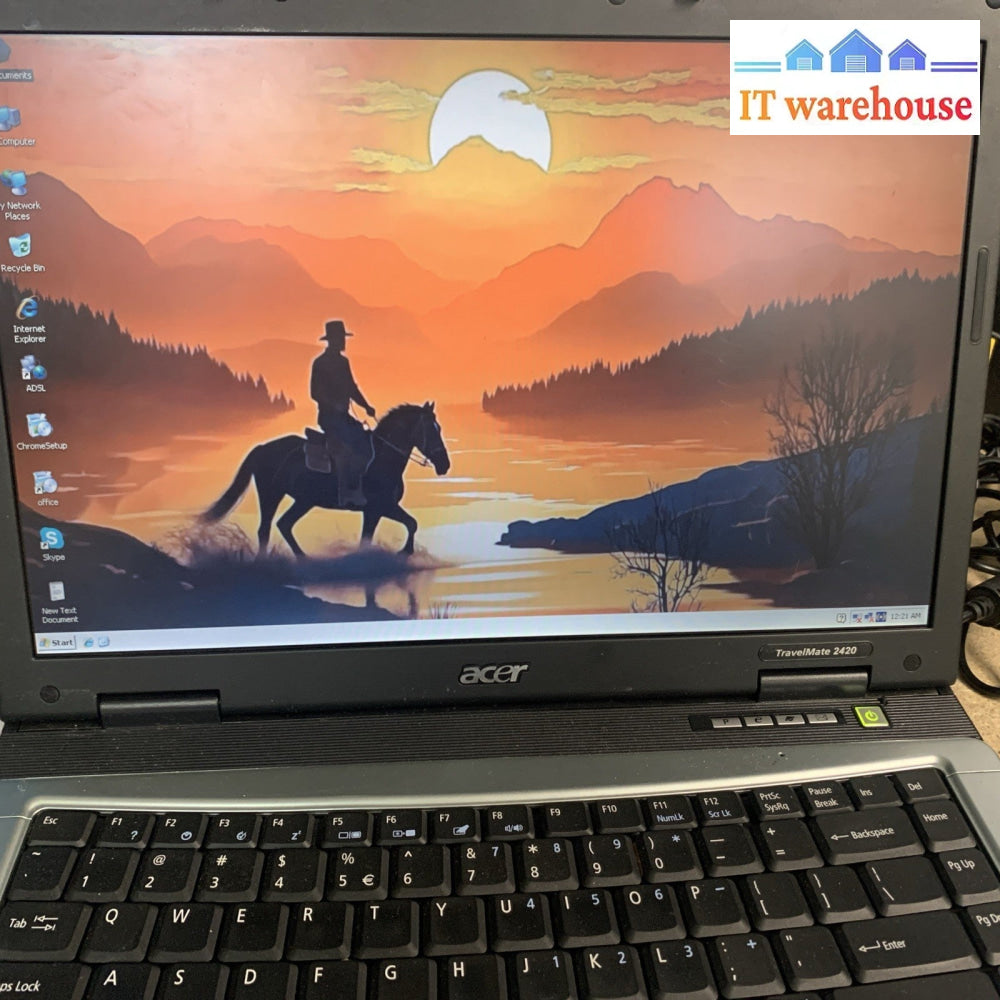 Acer TravelMate 2420 PM 1.7GHZ 1.5GB Ram 120GB HD Windows XP Pro SP3