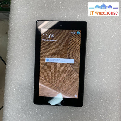 Amazon Kindle Fire 7 7th Generation SR043KL 8GB reader