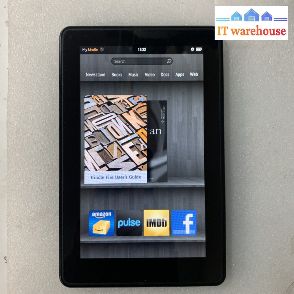 Amazon Kindle Fire Tablet 1st Generation D01400 8GB 7" WI-FI