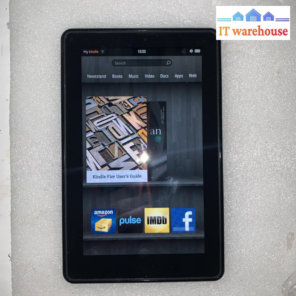 Amazon Kindle Fire Tablet 1st Generation D01400 8GB 7" WI-FI