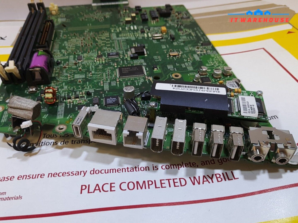 - Apple 820-1317-A EMAC 700mhz Logic System Motherboard