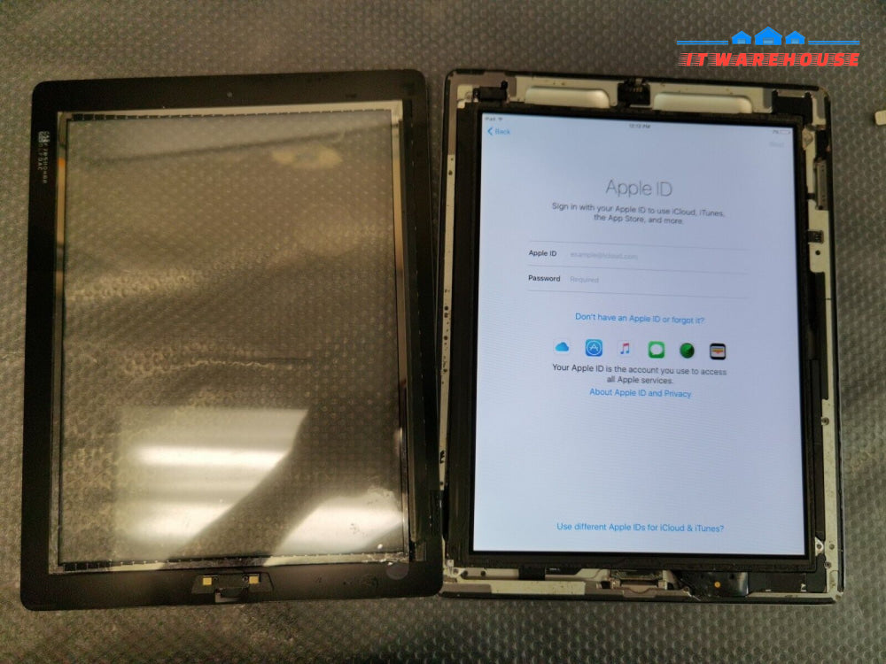 $ Apple Ipad 2 A1395 Silver 9.7’ 32 G Wifi Tested (Touch Screen Peel Off)