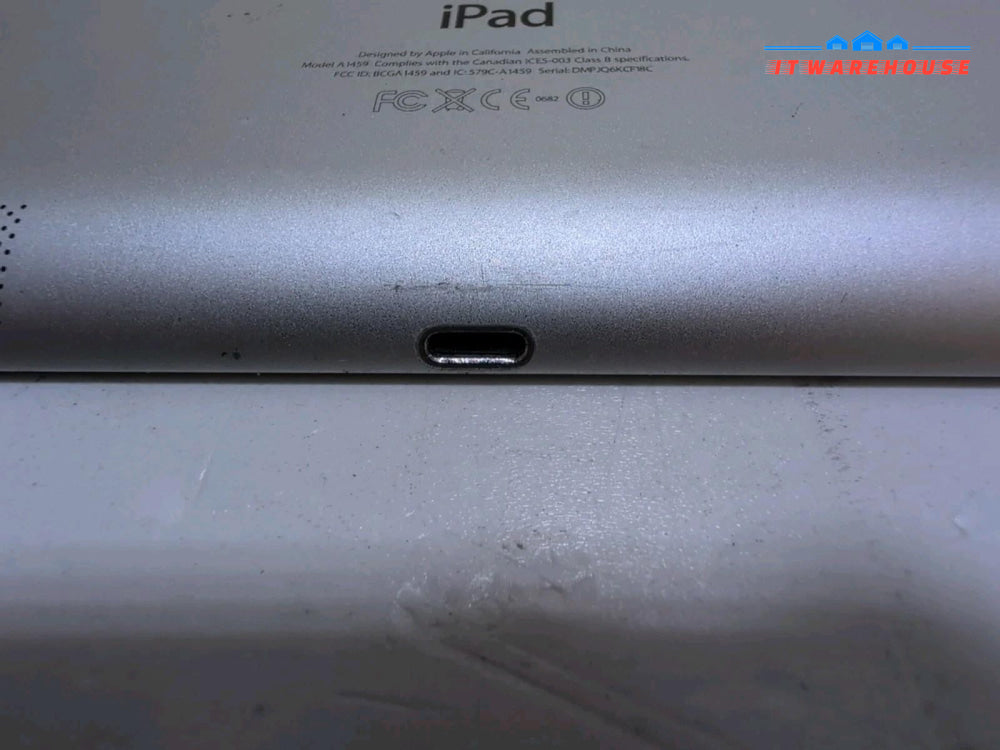 Apple iPad (4th Generation) A1459 64 GB, Wi-Fi + 4G , 9.7 in, Black (*READ) -