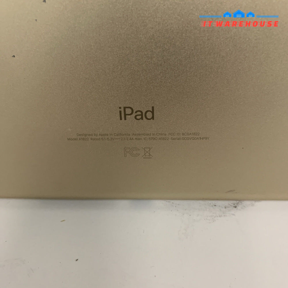 Apple iPad 5TH Gen 5 128GB (cracked Please Read carefully)