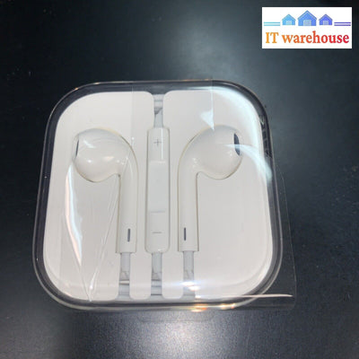 Apple Ipod Nano 3Rd Generation 8Gb (200 + Songs) With New Earphone