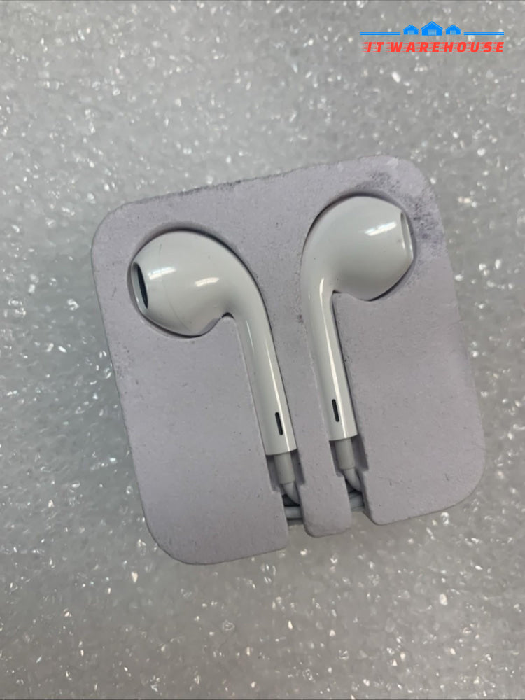 Apple iPod Nano 3rd Generation 8GB player working