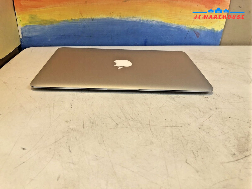 $ Apple MacBook Air 11’’ A1370 MID 2011 i5-2467M 1.6GHz/4GB/no HDD - LCD cracked