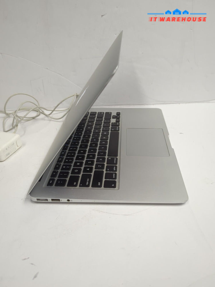 Apple MacBook Air A1466 2015 13.3’’ Intel i5-5250U/4GB DDR3/256GB SSD /OS 10.10