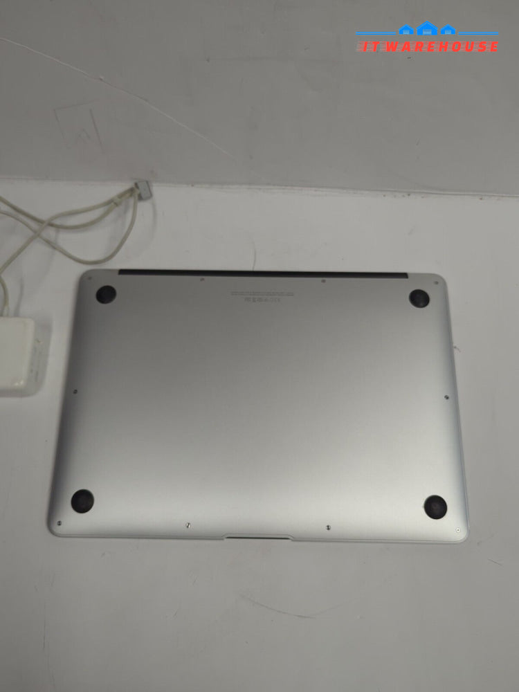 Apple MacBook Air A1466 2015 13.3’’ Intel i5-5250U/4GB DDR3/256GB SSD /OS 10.10