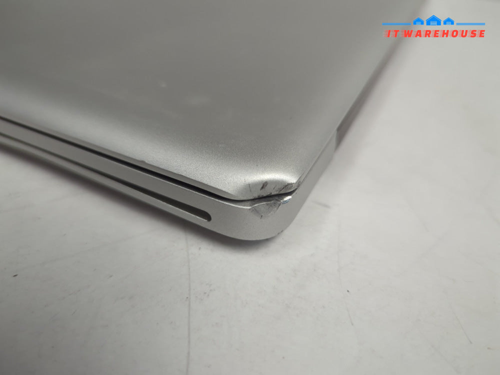 Apple MacBook Pro 13” A1278 Mid 2010/C2D 2.4GHz CPU/4GB/250GB HDD/10.10 (READ)