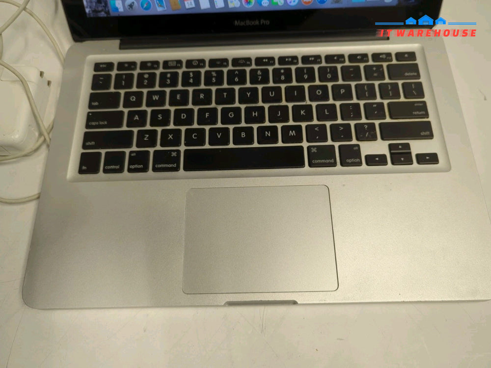Apple MacBook Pro 13” A1278 Mid 2010/C2D 2.4GHz CPU/4GB/250GB HDD/10.10 (READ)