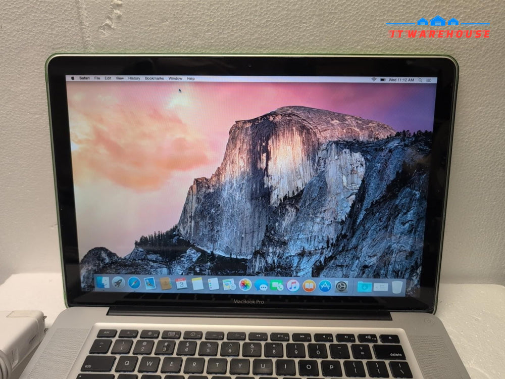 Apple Macbook Pro 15" A1286 2008 C2D-2.8GHz CPU/4GB RAM/500GB HDD/10.10 -