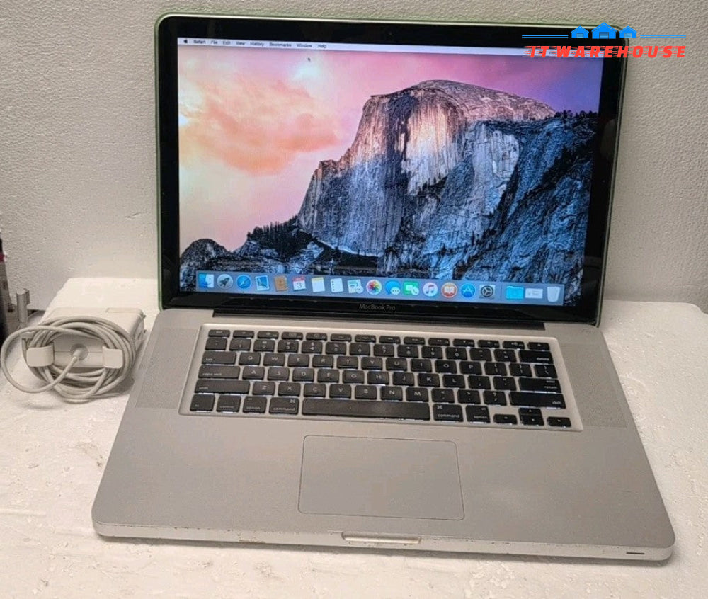 Apple Macbook Pro 15" A1286 2008 C2D-2.8GHz CPU/4GB RAM/500GB HDD/10.10 -