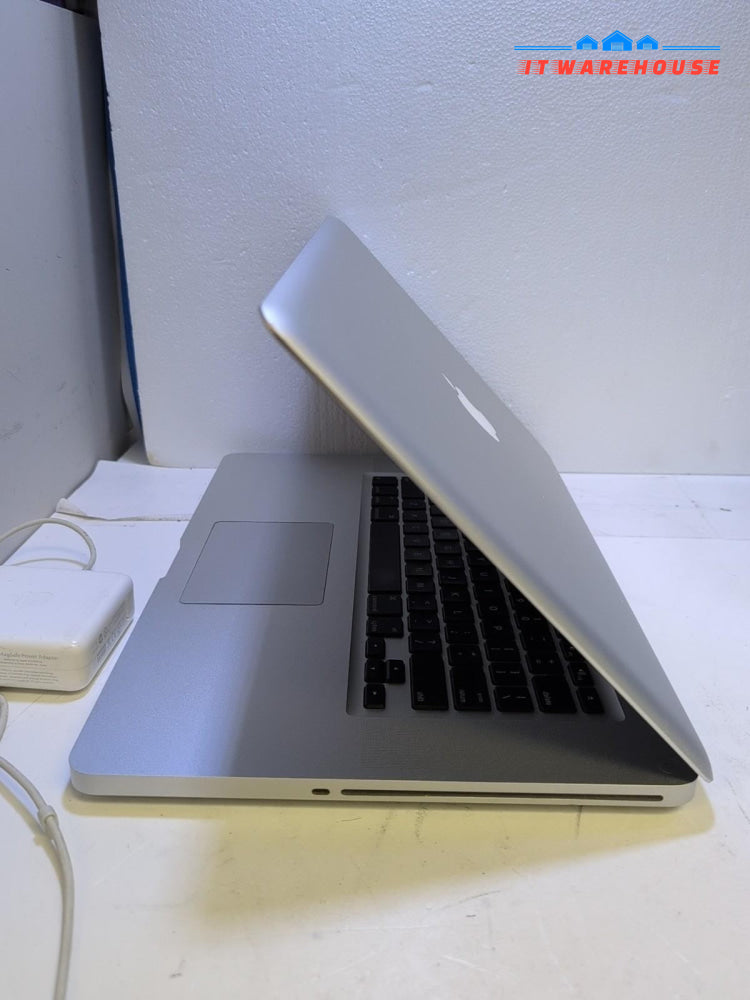 Apple Macbook Pro 15" A1286 2011/ i7 - 2.0GHz/4GB /500GB HDD/10.13 (READ) -